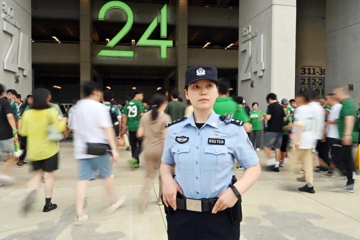 北京警方发出文明观赛指引,助力中超联赛安全有序进行。 体育新闻 北京警方发出文明观赛指引,助力中超联赛安全有序进行。 体育新闻 北京警方发出文明观赛指引,助力中超联赛安全有序进行。 体育新闻 北京警方发出文明观赛指引,助力中超联赛安全有序进行。 体育新闻