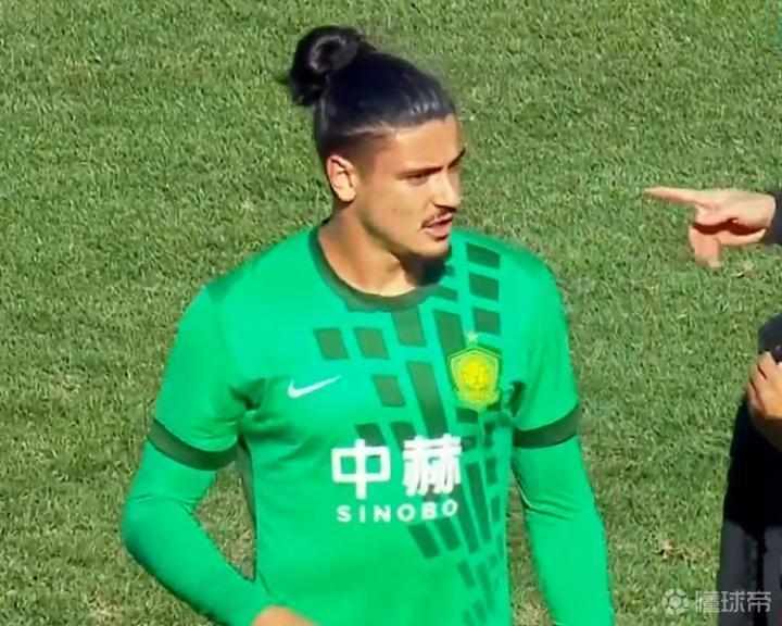 赛场动态实时监测:拉莫斯归队状况与球员健康管理深度解析 体育新闻 赛场动态实时监测:拉莫斯归队状况与球员健康管理深度解析 体育新闻