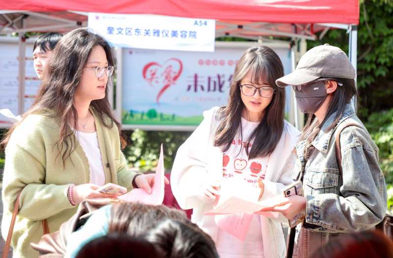 8000+岗位背后的精准匹配:潍坊护理职业学院如何破解卫校生就业难题 教育招生